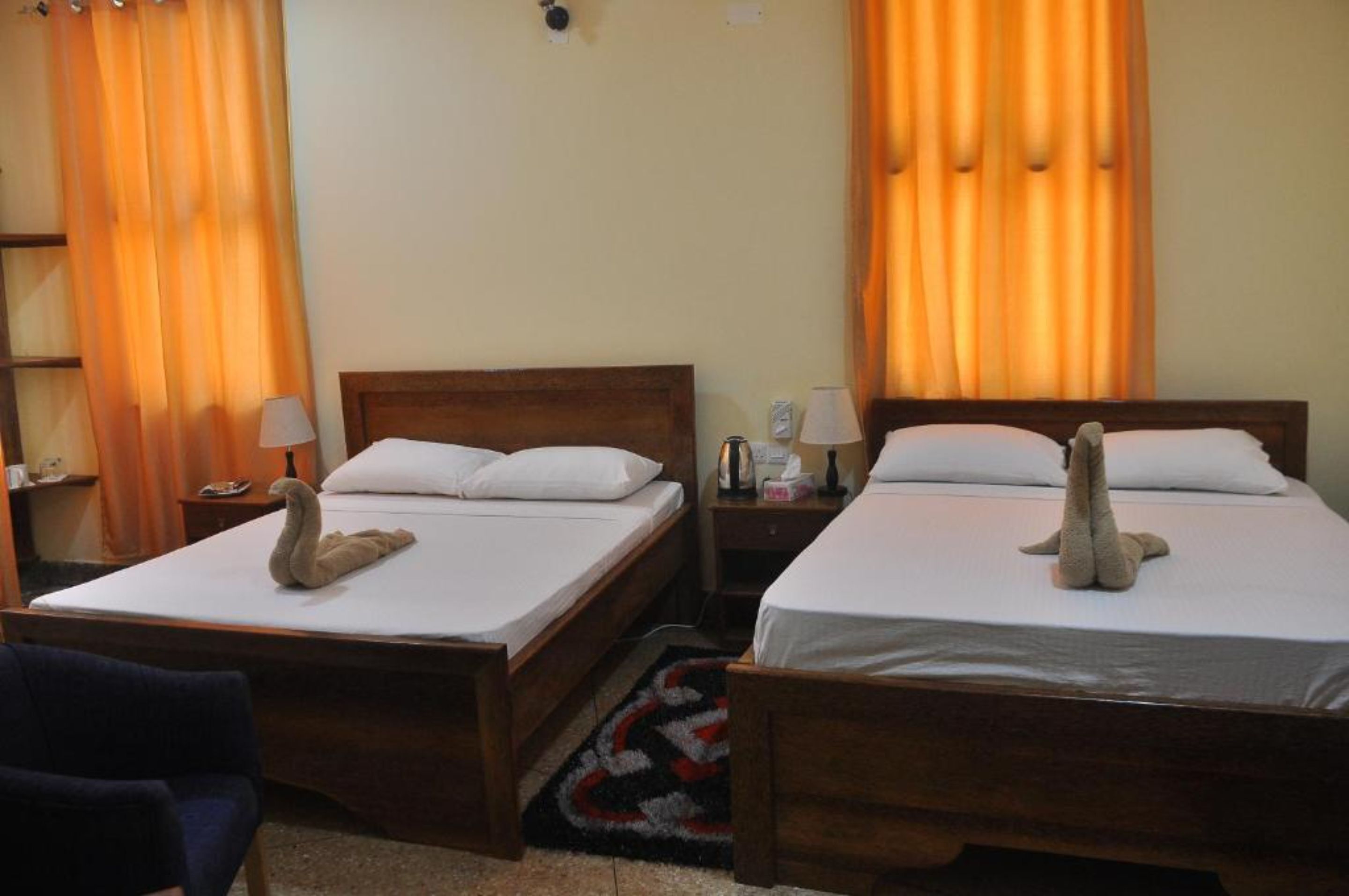 free wifi, bed sheets