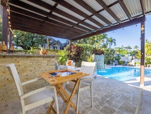 Condo, 1 habitación, con acceso para personas discapacitadas, para fumadores | Alberca | Alberca al aire libre 