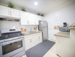 Appart'hôtel, 1 chambre, accessible aux personnes à mobilité réduite, fumeurs | Intérieur