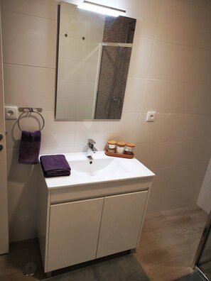Shared Dormitory, 1 Bedroom, Smoking, Patio | Bathroom