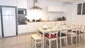Felles sovesal, 1 soverom, terrasse | Oppholdsområde