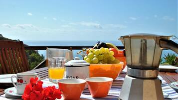 Villa, 1 Bedroom, Smoking, Balcony | Outdoor dining