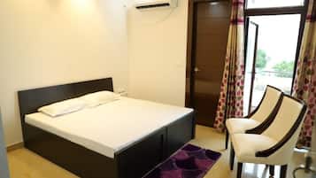 Apartment, 3 Bedrooms, Balcony, Mountain View | 3 bedrooms