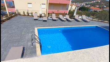 Apartment, 2 Schlafzimmer, Raucher, Balkon | Pool | Außenpool