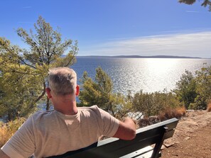 Apartment, 2 Schlafzimmer, Raucher, Balkon | Speisen im Freien