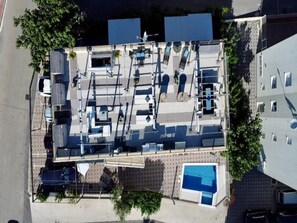 Lejlighed - 3 soveværelser - ryger - balkon | Udendørsområde