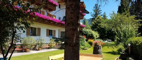 Room, 2 Bedrooms, Accessible, Balcony | Garden