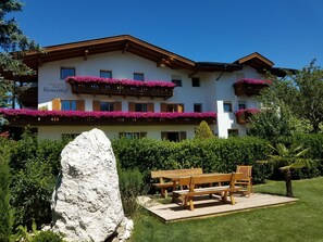House, 1 Bedroom, Accessible, Balcony | Outdoor dining - Residence Klementhof #1 (Naz Sciaves)