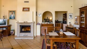 Shared Dormitory, 1 Bedroom, Fireplace | Dining - Room With a sea View (Cogorno)