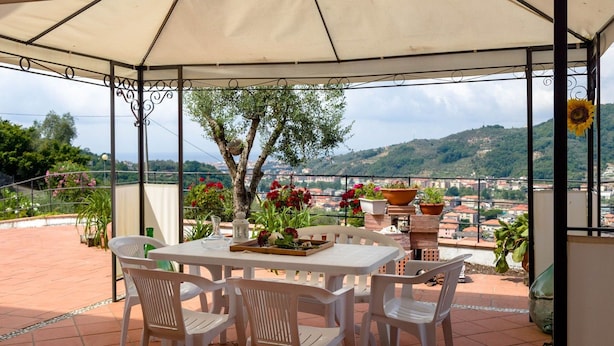 Balcony - Room With a sea View (Cogorno)