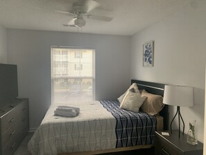 콘도, 침실 3개, 발코니, 시내 전망 | 욕실