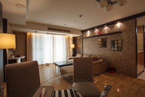 Kondominium, 2 kamar tidur, akses difabel, balkon | Tempat makan