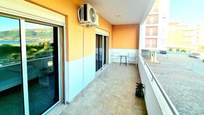 Apartment, 2 Schlafzimmer, Balkon | Balkon