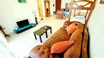 Apartment, 2 Bedrooms, Balcony | Interior