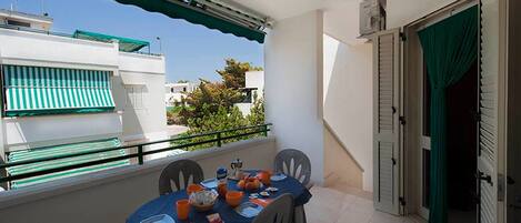 Apartment, 2 Bedrooms, Patio | Balcony