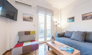 Apartment, 2 Schlafzimmer, Balkon, Stadtblick | Wohnbereich