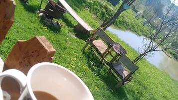 Zimmer, 1 Schlafzimmer, Raucher, Terrasse | Unterkunftsgelände