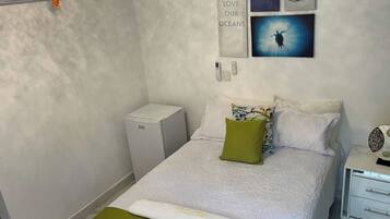 Shared Dormitory, 1 Bedroom, Accessible, Smoking | 1 bedroom, internet