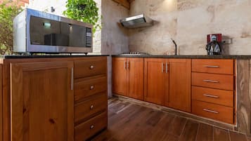 Shared Dormitory, 1 Bedroom, Accessible, Smoking | Interior