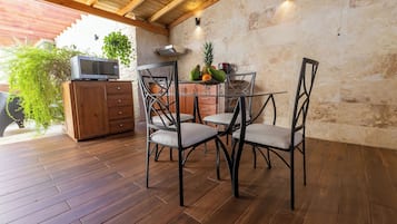 Dormitorio compartido, 1 habitación, con acceso para personas discapacitadas, para fumadores | Interior
