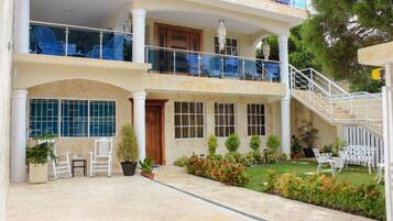 Sovsal - 1 sovrum - tillgÀnglighetsanpassat - rökare | Boendets fasad