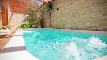 Shared Dormitory, 1 Bedroom, Accessible, Smoking | Pool