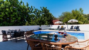 Villa - 3 sovrum - privat pool - utsikt mot poolen | Restauranger