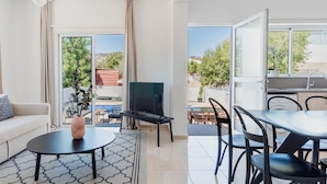 Villa - 3 sovrum - privat pool - utsikt mot poolen | Vardagsrum