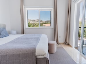 3 bedrooms