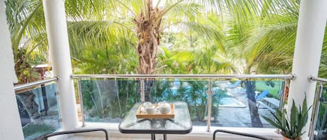 Apartment, 2 Bedrooms, Smoking, Private Pool | Balcony