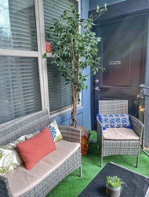 Apartment, 2 Bedrooms | Property grounds