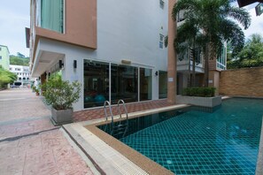 Exterior - 6-35 - 3 Bdr Condo With Balcony and Shared Pool (Patong)