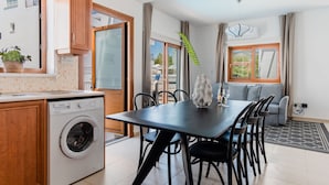 Villa, 3 Bedrooms, Private Pool, Pool View | Dining - Sanders White Mountains - Perfect villa With Pool (Tremithousa)