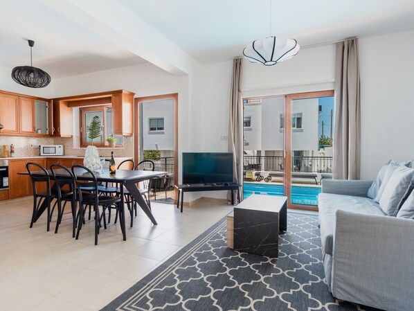 Villa, 3 Schlafzimmer, eigener Pool, Poolblick | Innenbereich