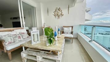 Apartment, 3 Bedrooms, Accessible, Smoking | Terrace/patio