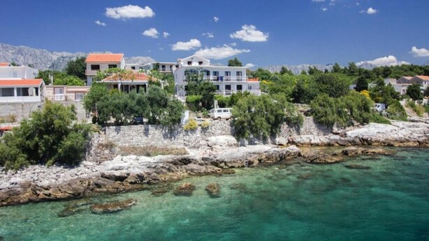 Aerial view - Comfortable Apartment Margita Near sea (Sucuraj)