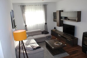 Apartment, 4 Bedrooms, Smoking, Terrace | Interior