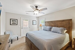 2 chambres, fer et planche à repasser, Wi-Fi gratuit, draps fournis