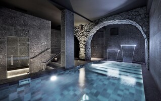 Una piscina techada
