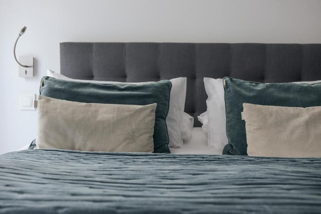 Premium bedding, pillowtop beds, minibar, in-room safe