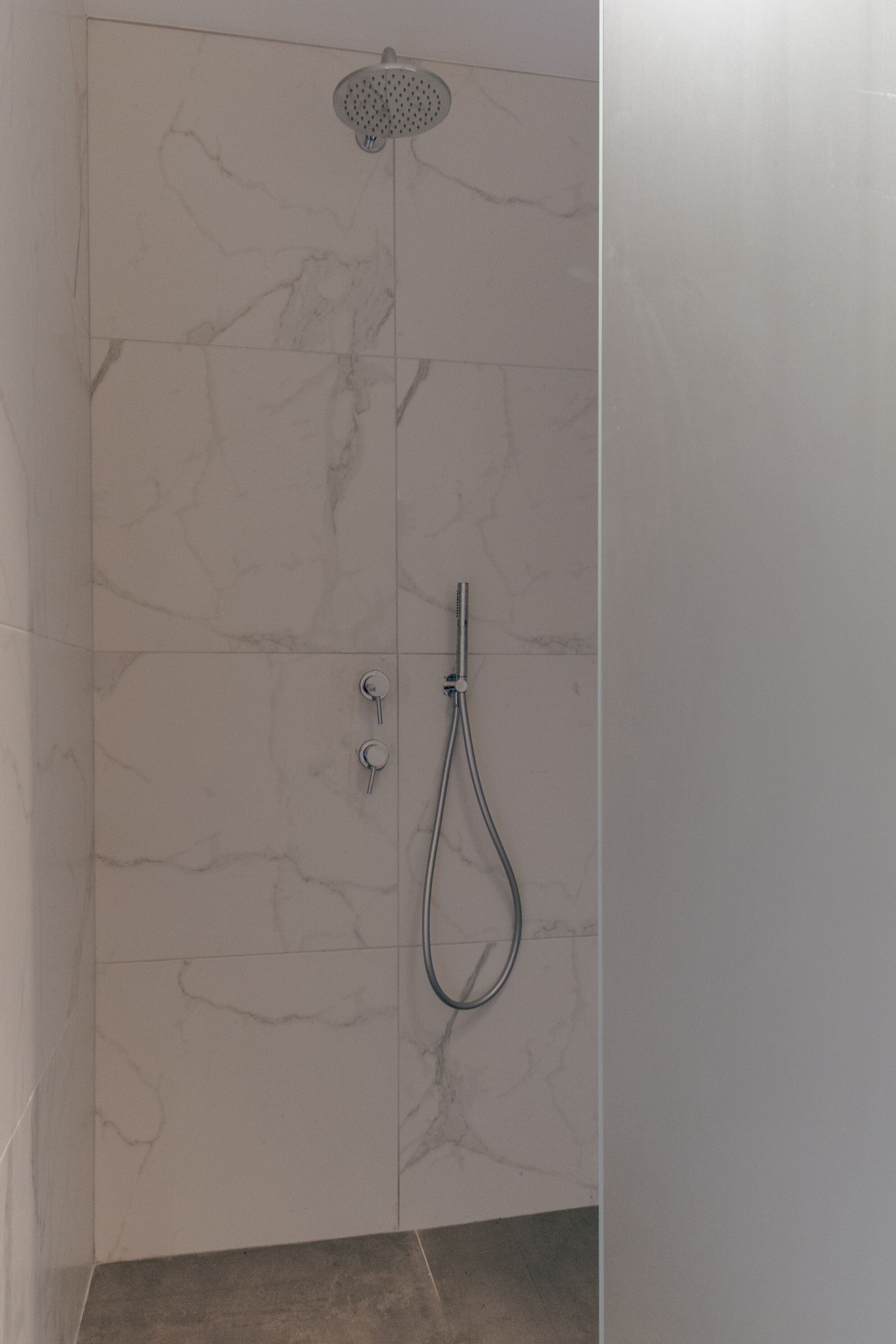 Suite monolocale Junior, 1 letto queen | Bagno | Doccia, asciugacapelli, asciugamani