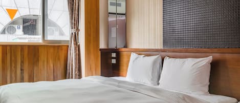 Deluxe Double Room | Soundproofing, free WiFi, bed sheets