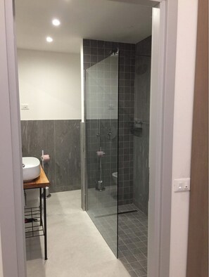 Doccia, bidet