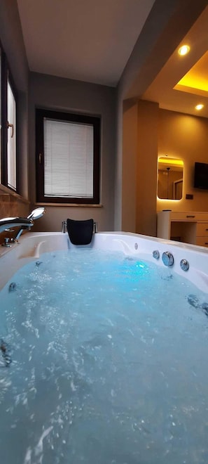 Deluxe Apartment | 1 bedroom, Egyptian cotton sheets, premium bedding, Tempur-Pedic beds - Arya Deluxe Apart (Kas)