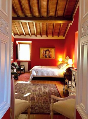 4 Schlafzimmer, Reisekinderbett, Bettwäsche