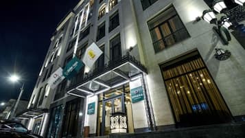 Façade de lâhĂ©bergement - soirĂ©e/nuit