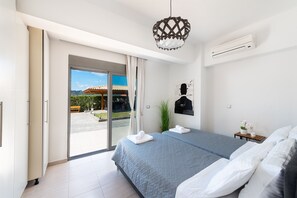 3 bedrooms, desk, free WiFi, bed sheets - ALINA HOUSE (Ialysos)