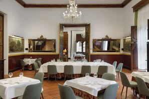 Restoran