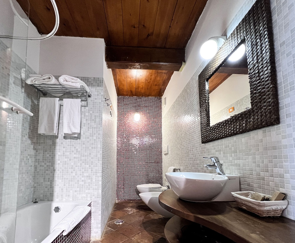 Aeneas' Landing Resort by null