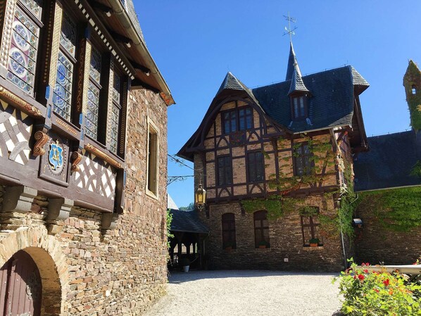 Exterior - Holiday apartment Moselle Ship in Zell (Mosel) - Modern, comfortable & friendly (Zell (Mosel))